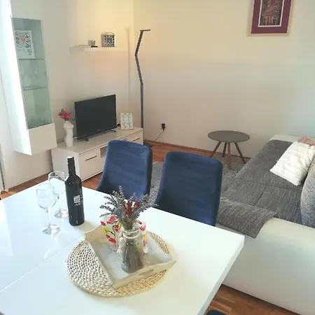 Pradini Apartamento Poljana (Ugljan)