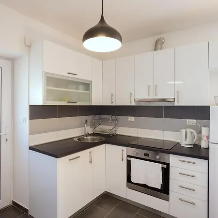 Pradini Apartamento Poljana (Ugljan)