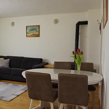 Pradini Poljana (Ugljan)