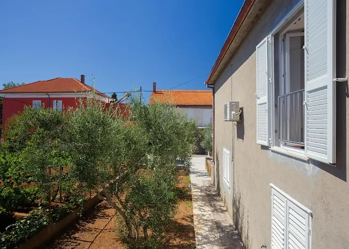 Pradini Lägenhet Poljana (Ugljan)